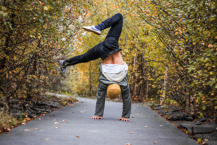 Apprends le handstand